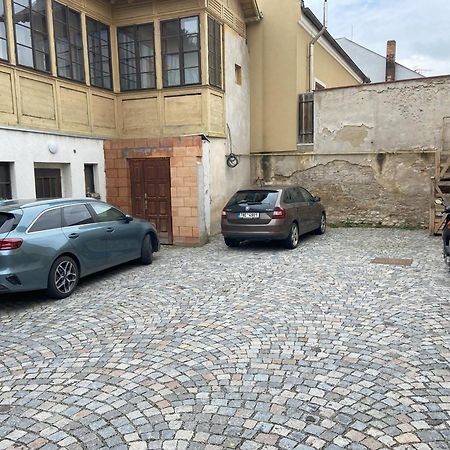 Luxusni Velky Apartman S Terasou V Centru Litomysle Екстер'єр фото