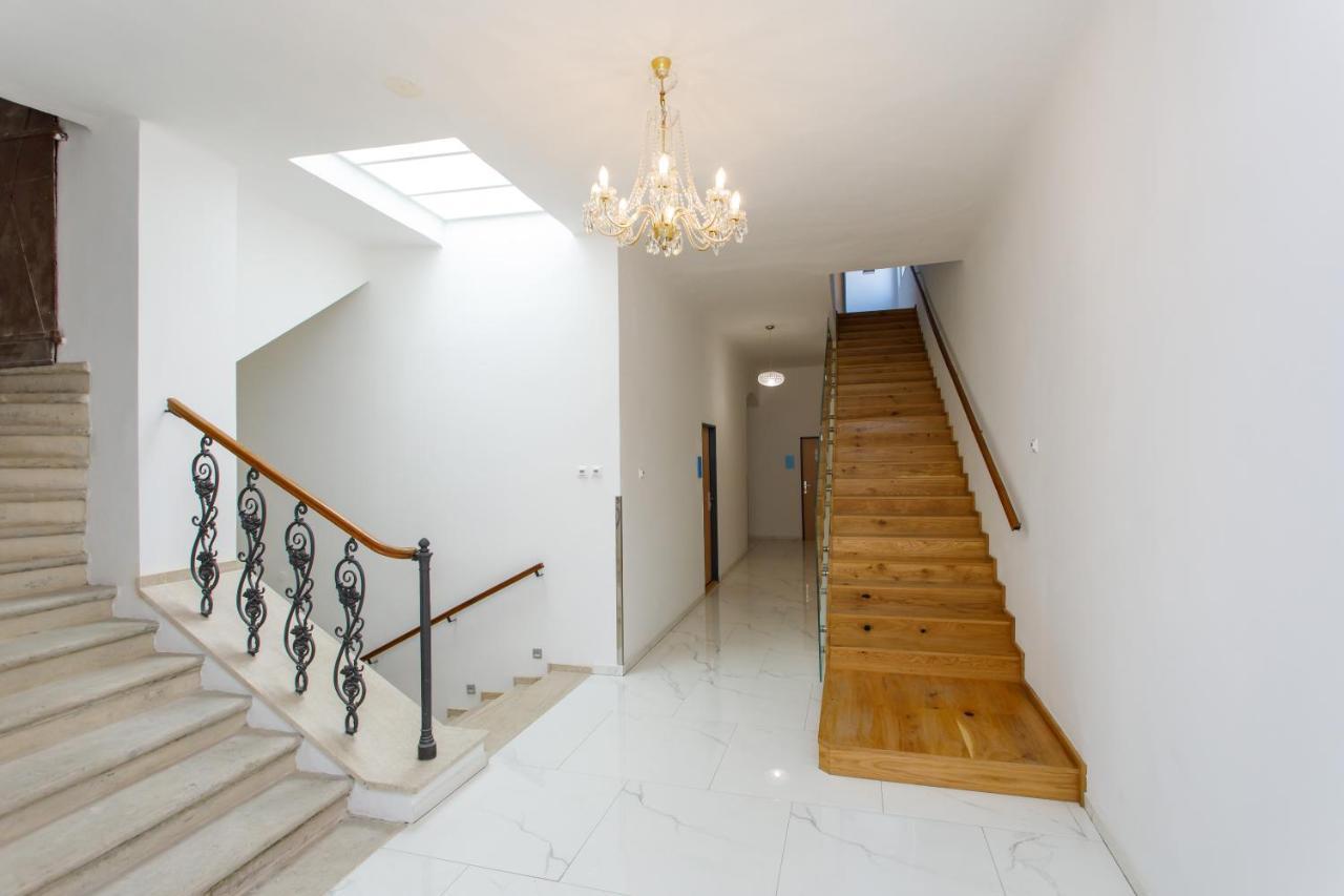 Luxusni Velky Apartman S Terasou V Centru Litomysle Екстер'єр фото